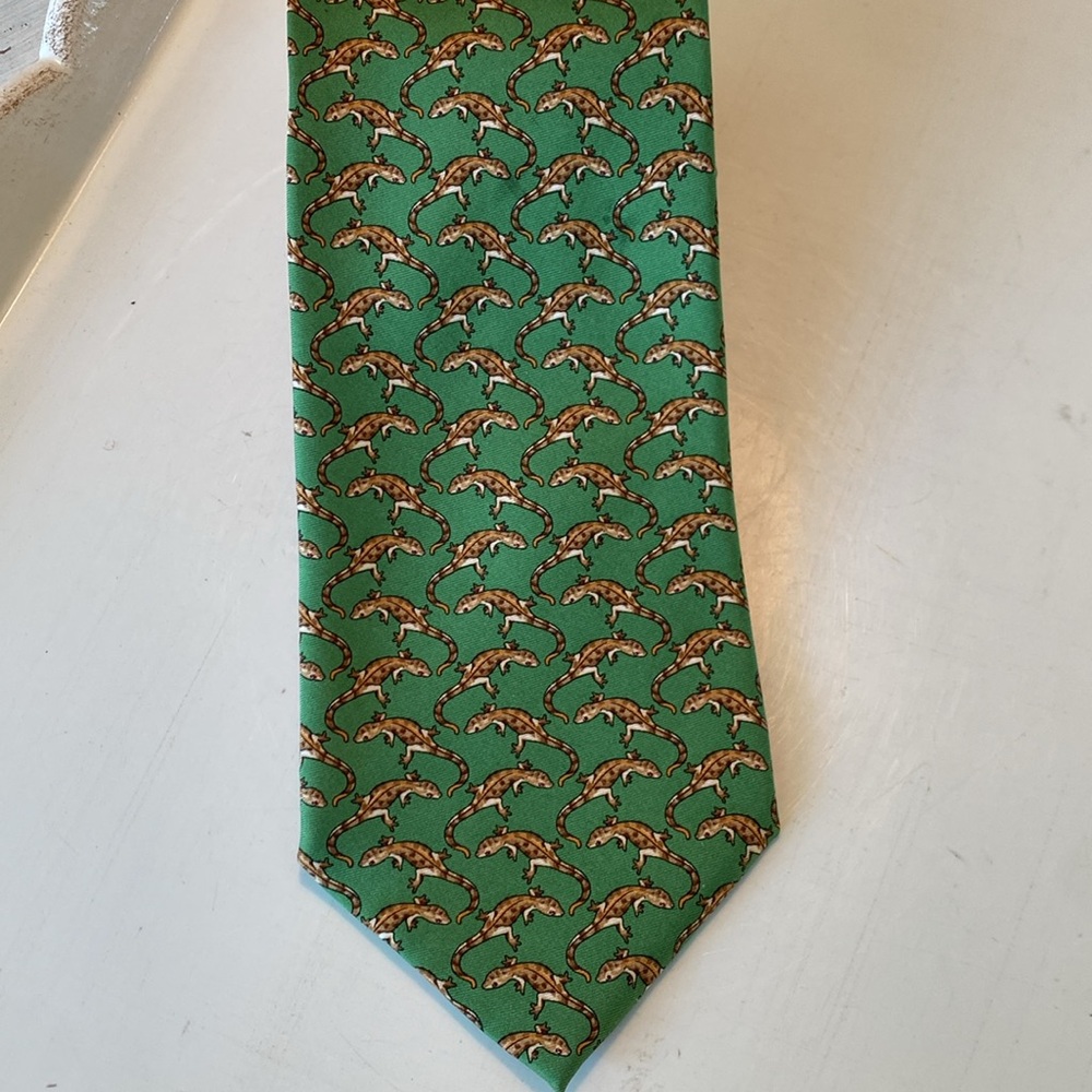 Tiffany & Co. Green Lizard Gecko Print Tie - 100% Silk - Made in Italy - Picture 8 of 9